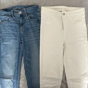 American Eagle Outfitters Women's Blue and White Jeans